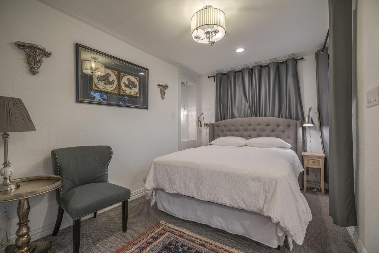 Towers, Downtown Med Ctr, Nrg, Adults Only Guest house Houston